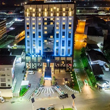 Krystal Palace Douala Exteriör bild
