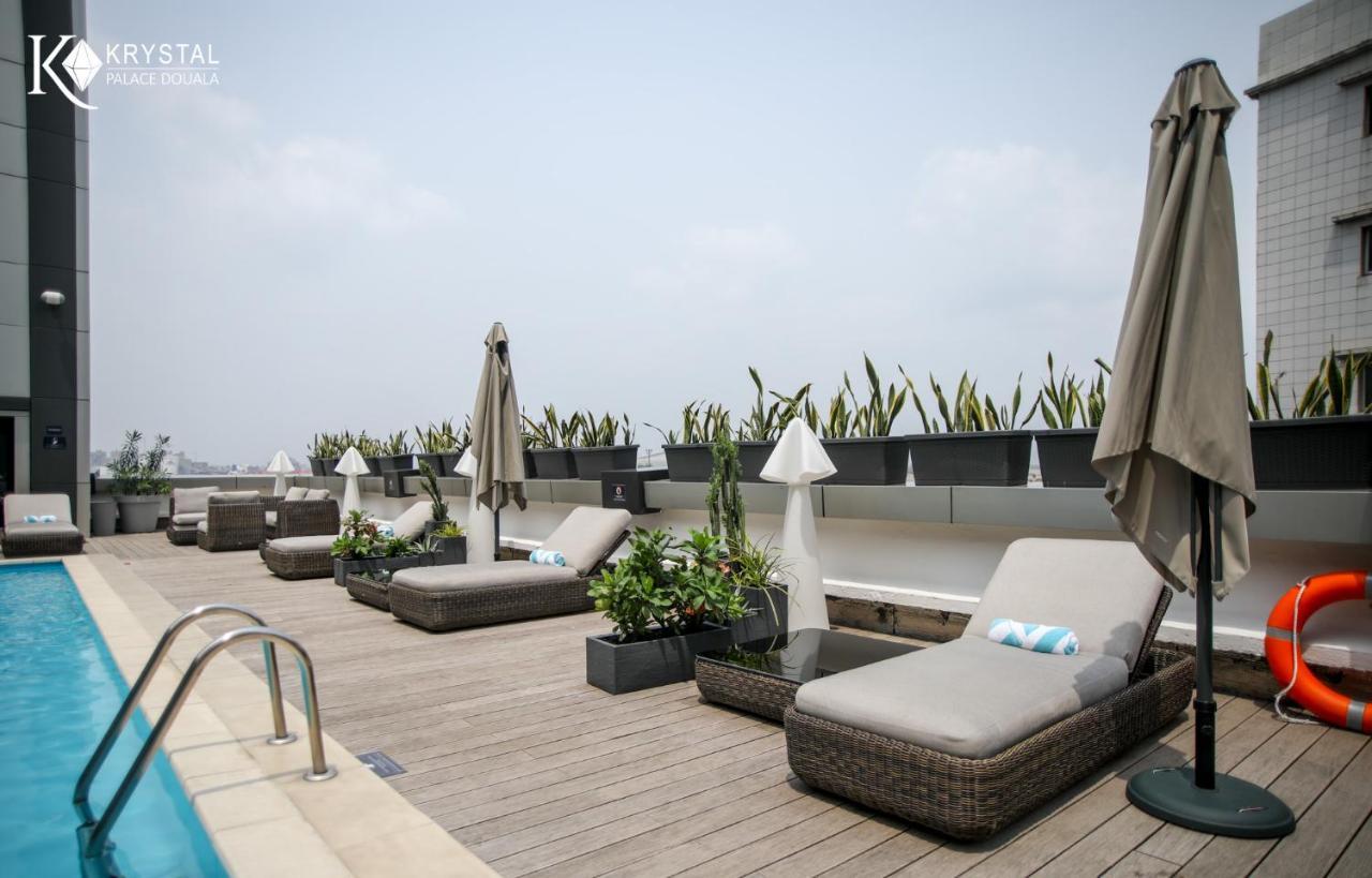 Krystal Palace Douala Exteriör bild